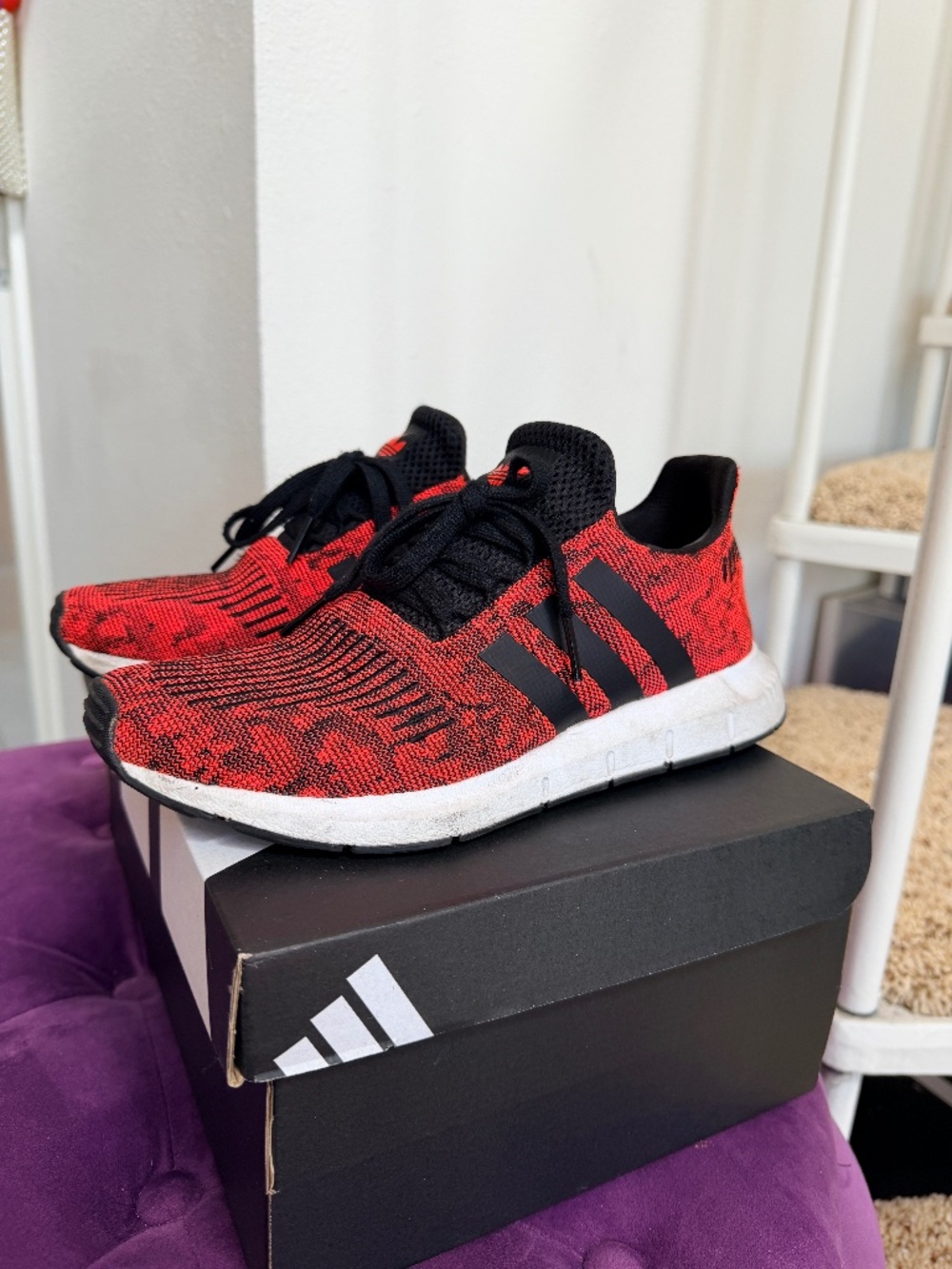 Adidas Swift Run Men’s Sneakers Red Black Knit Running Shoes Men Size 5